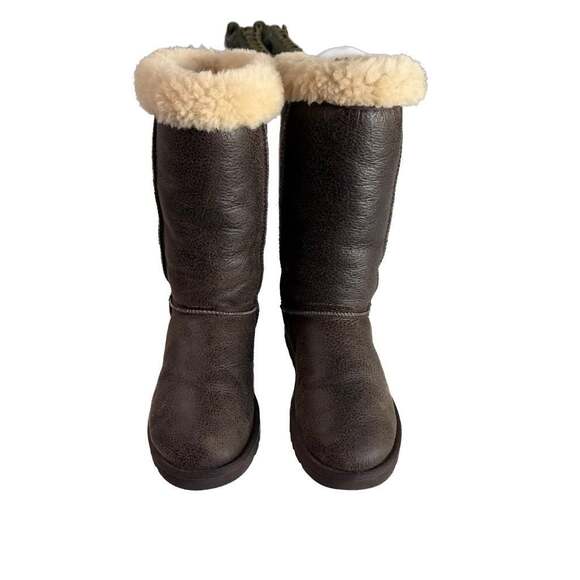 UGG - Picture 5 of 7